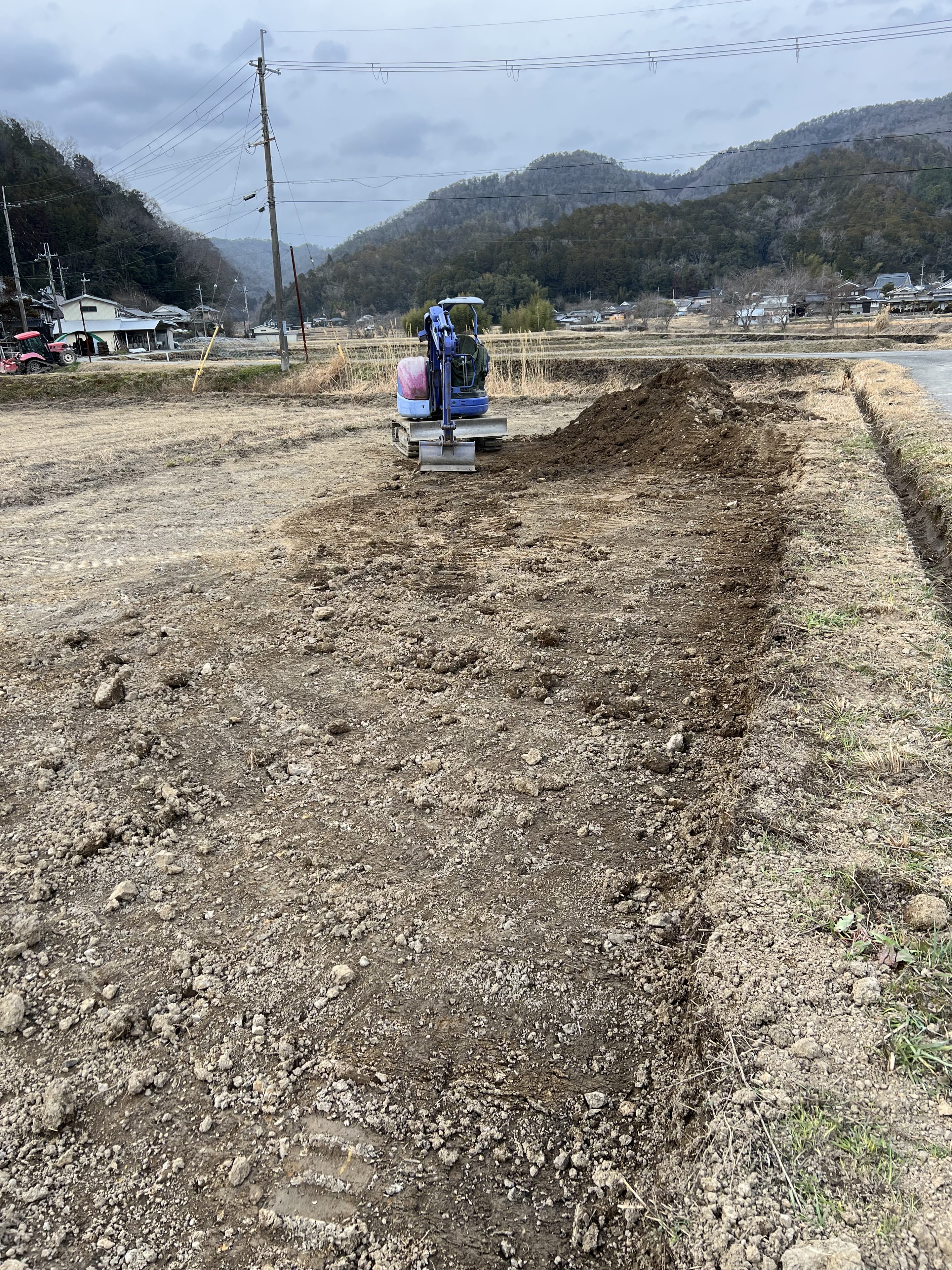 県守地区での土搬出作業